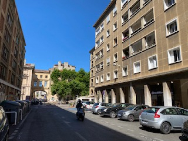 Location Immobilier Professionnel Local commercial Marseille 13002